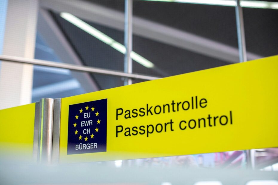 Europe’s New Border Checks Are Here, And Yes, The Queue Has Opinions