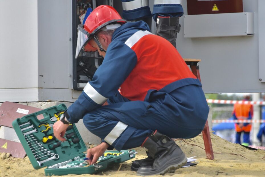 What Is a Service Technician?